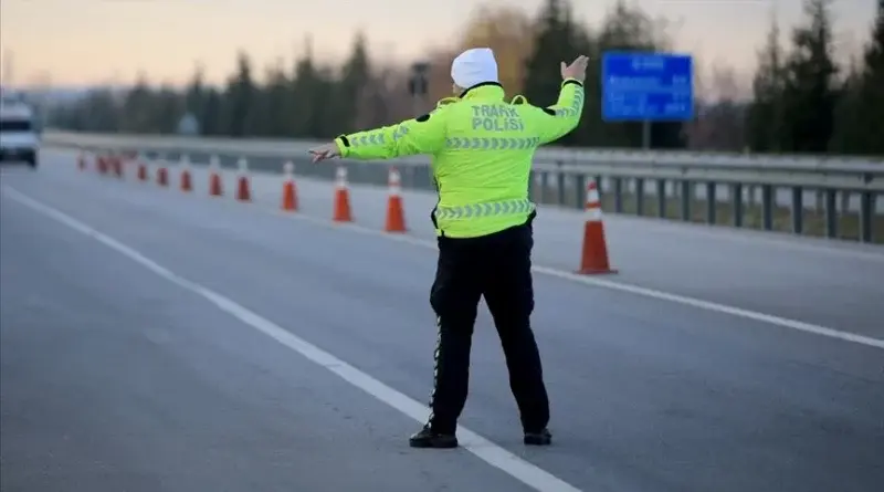 1 Mayıs hazırlığı bitti bir dizi karar alındı! İşte kapanacak yollar Fatih, Beşiktaş, Şişli, Beyoğlu... 1