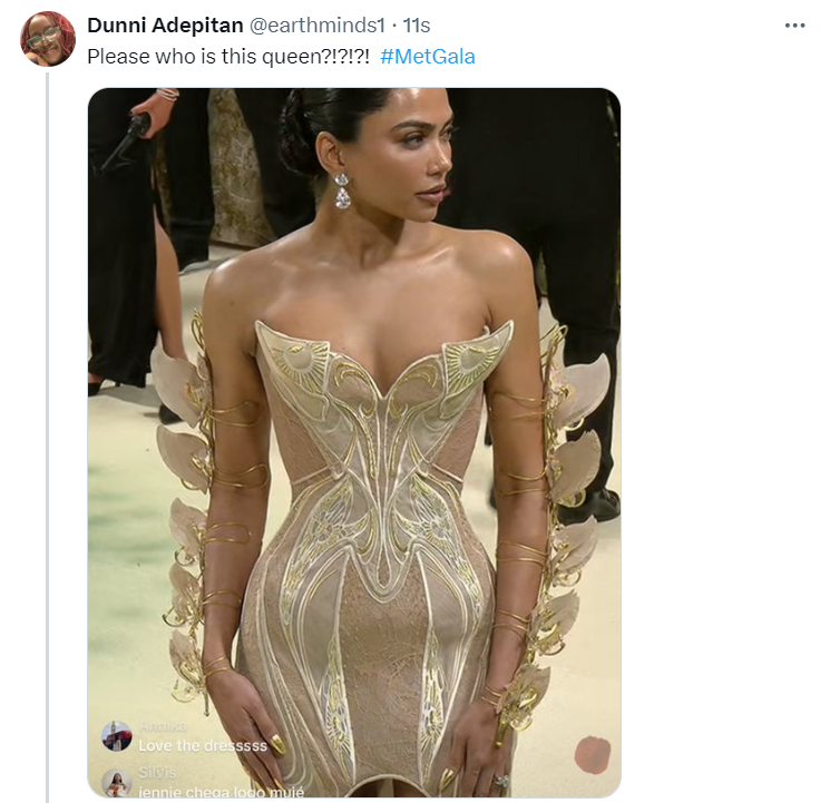 Met Gala'da hareketli kelebek elbise giyen Mona Patel gündem oldu 2