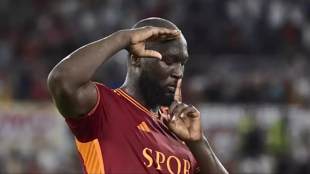 AS Roma'da oynayan Romelu Lukaku istatistikleri şaşırttı, Aziz Yıldırım Lukaku'yu işaret ediyor