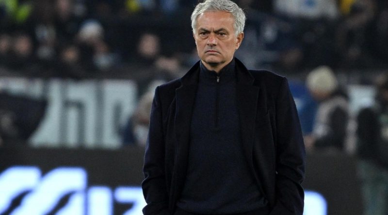 Jose Mourinho, Fenerbahçe'de yıllık 12 milyon euro kazanacak