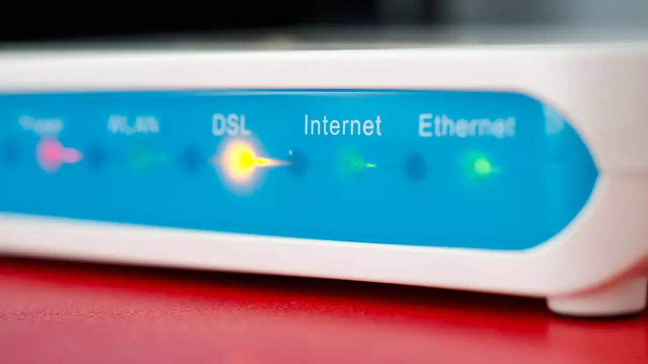 Telekom Ve Internet şirketlerine Ceza Yağdı! İnternet Abonelik Feshi şartları Neler?