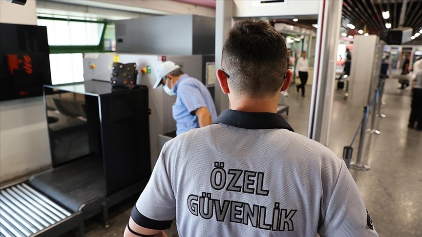 İŞKUR'un açıklamasına göre en çok açık olan meslekler arasında özel güvenlik, turizm ve otel elemanı yer alıyor 3