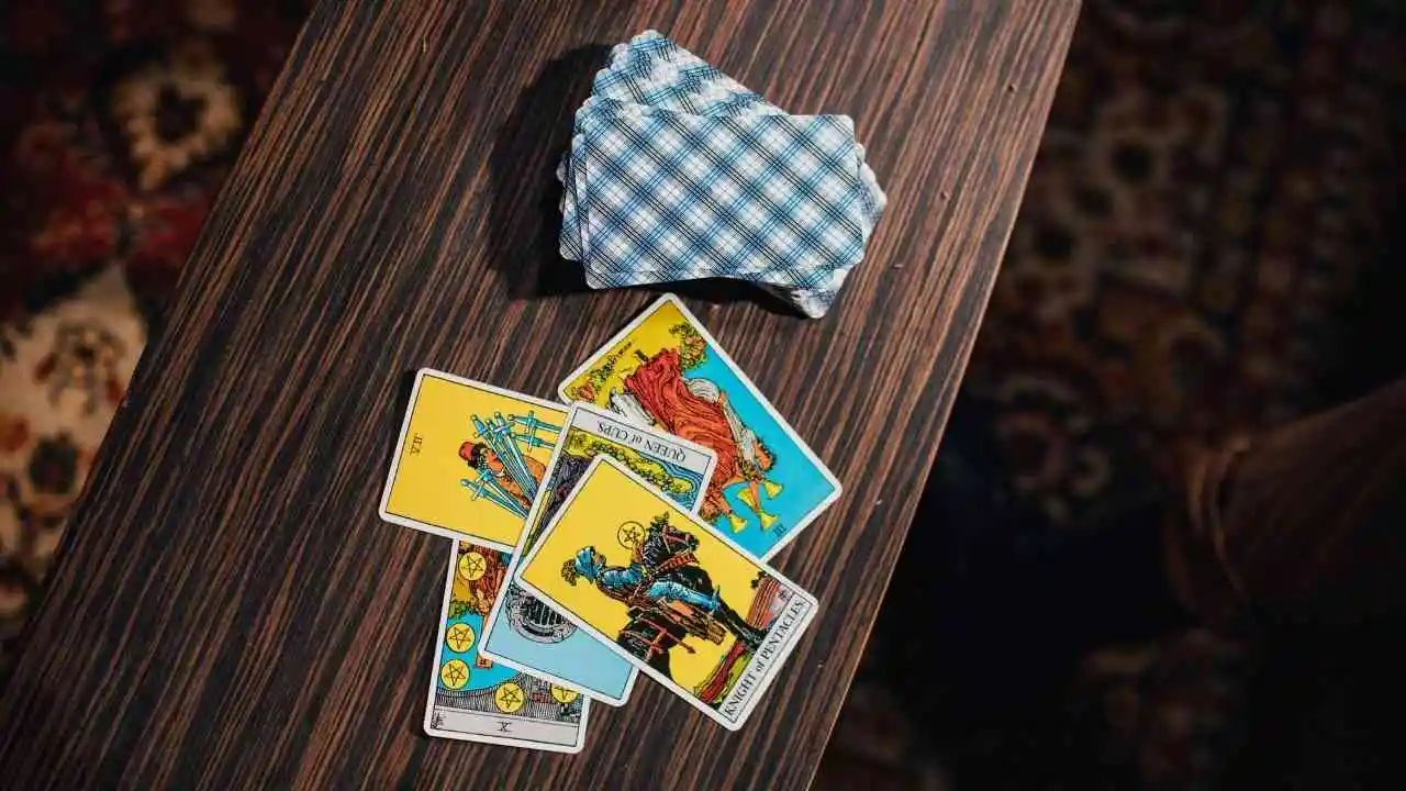 13 Haziran Tarot Falına Göre Bugün Gözlerini Dört Açmalısın! Doğru Kişi Bugün Karşına çıkacak