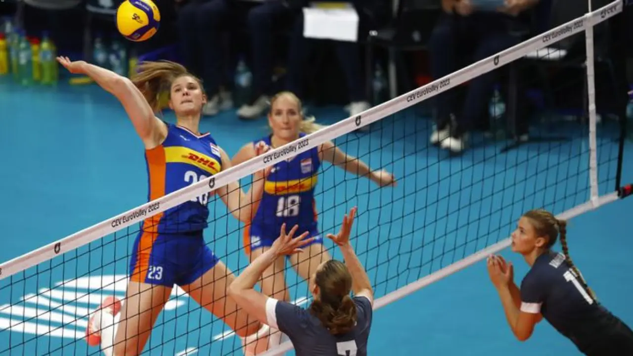 Almanya Süper Kupa şampiyonluğunu Gören Hollandalı Voleybolcu Eline Timmerman Galatasaray Daikin Ile Anlaştı