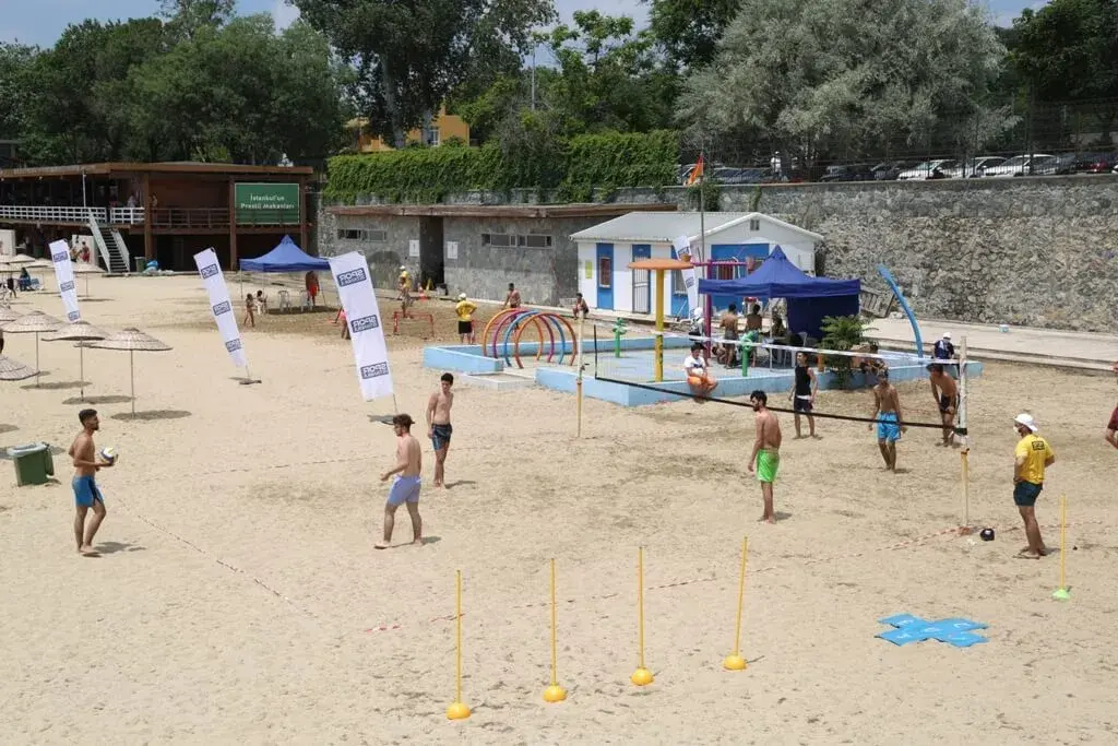 Florya Güneş Plajı mangal yasak mı?
