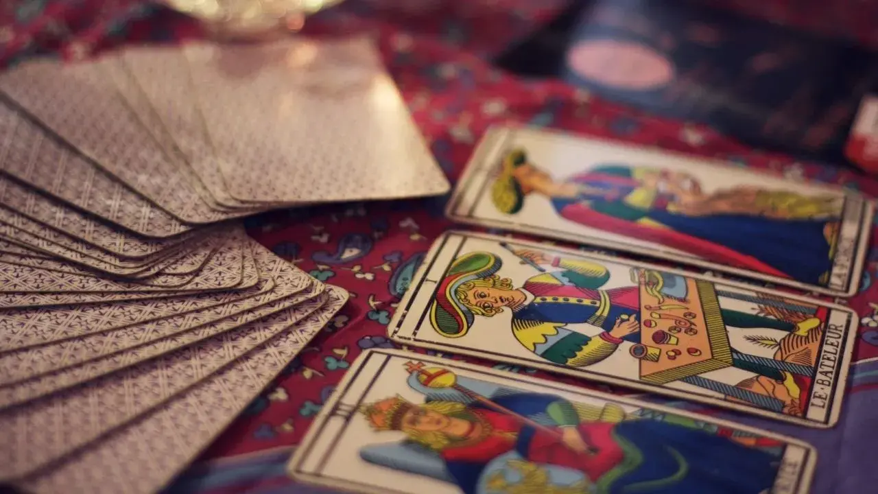 Tarot Falına Göre 6 Haziran! Eski Aşklar Ve Unutulmuş Arkadaşlar Geri Dönüyor