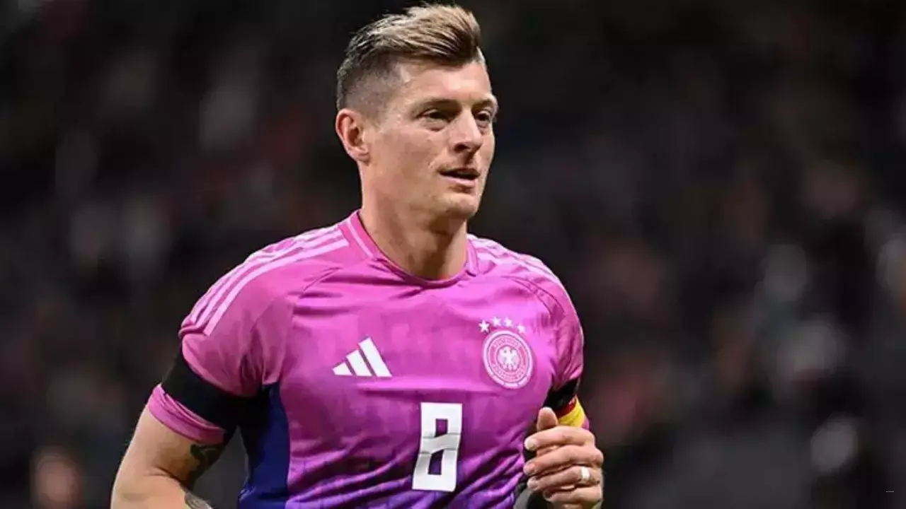 Toni Kroos kaç yaşında?