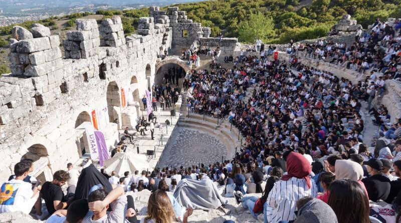 2 bin yıl sonra ilk faaliyet! Kibyra Antik Kenti'nde konser verildi 1