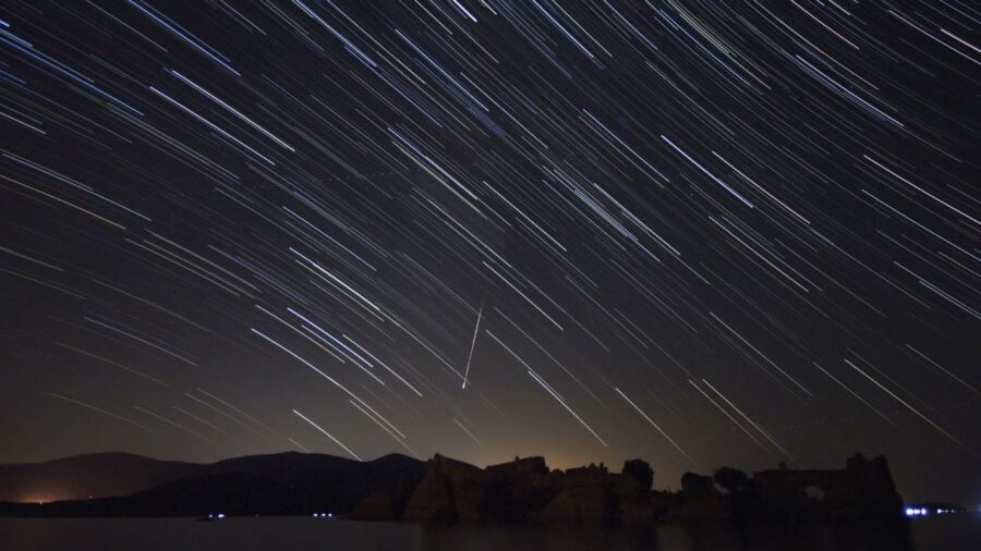 Perseid meteor yağmuru neden oluşmuştur?