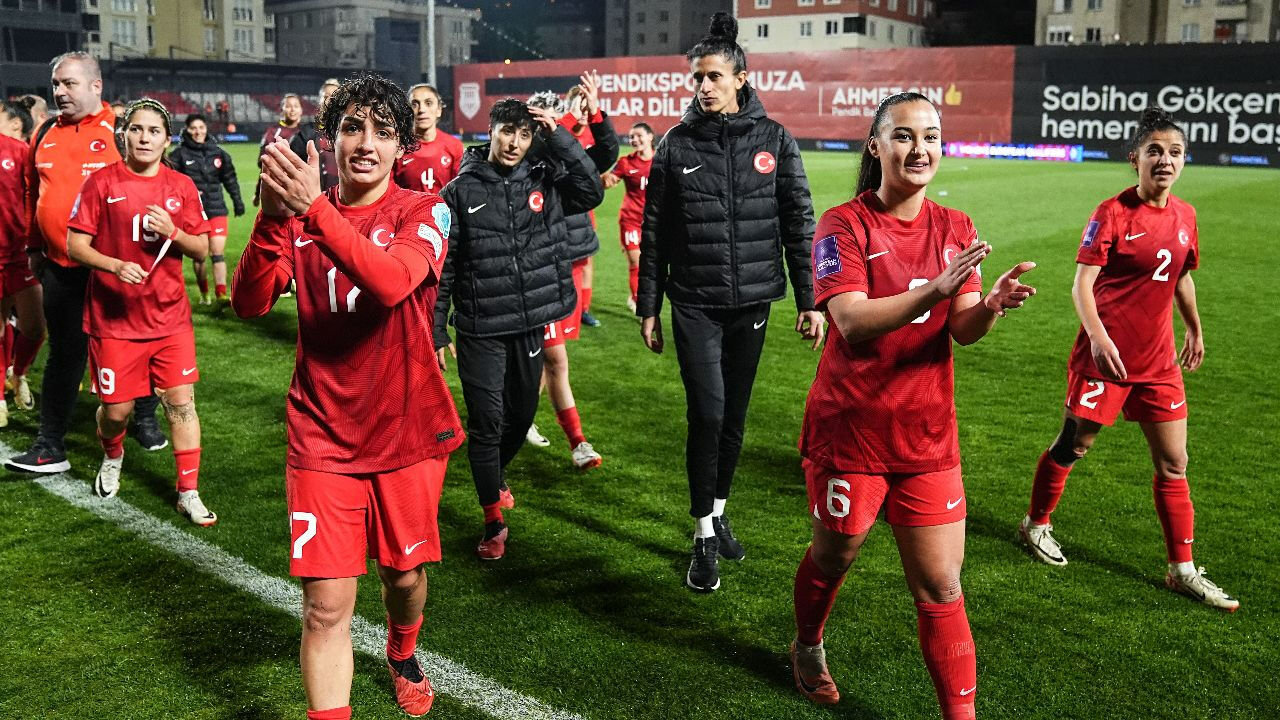 A Milli Kadın Futbol Takımı Ukrayna'yı yenerse Yunanistan - Belçika maçının galibi ile karşılaşacak - 1. Resim