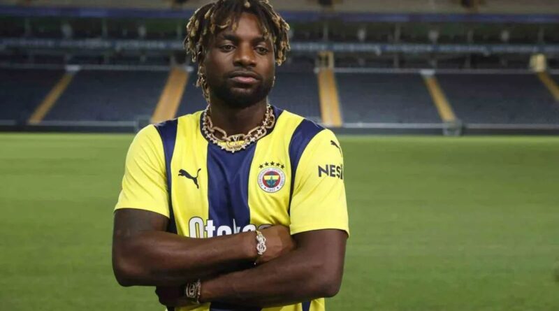 Allan Saint Maximin sakatlığı yüzünden Fenerbahçe Lugano maçı kadrosunda yer almadı 6