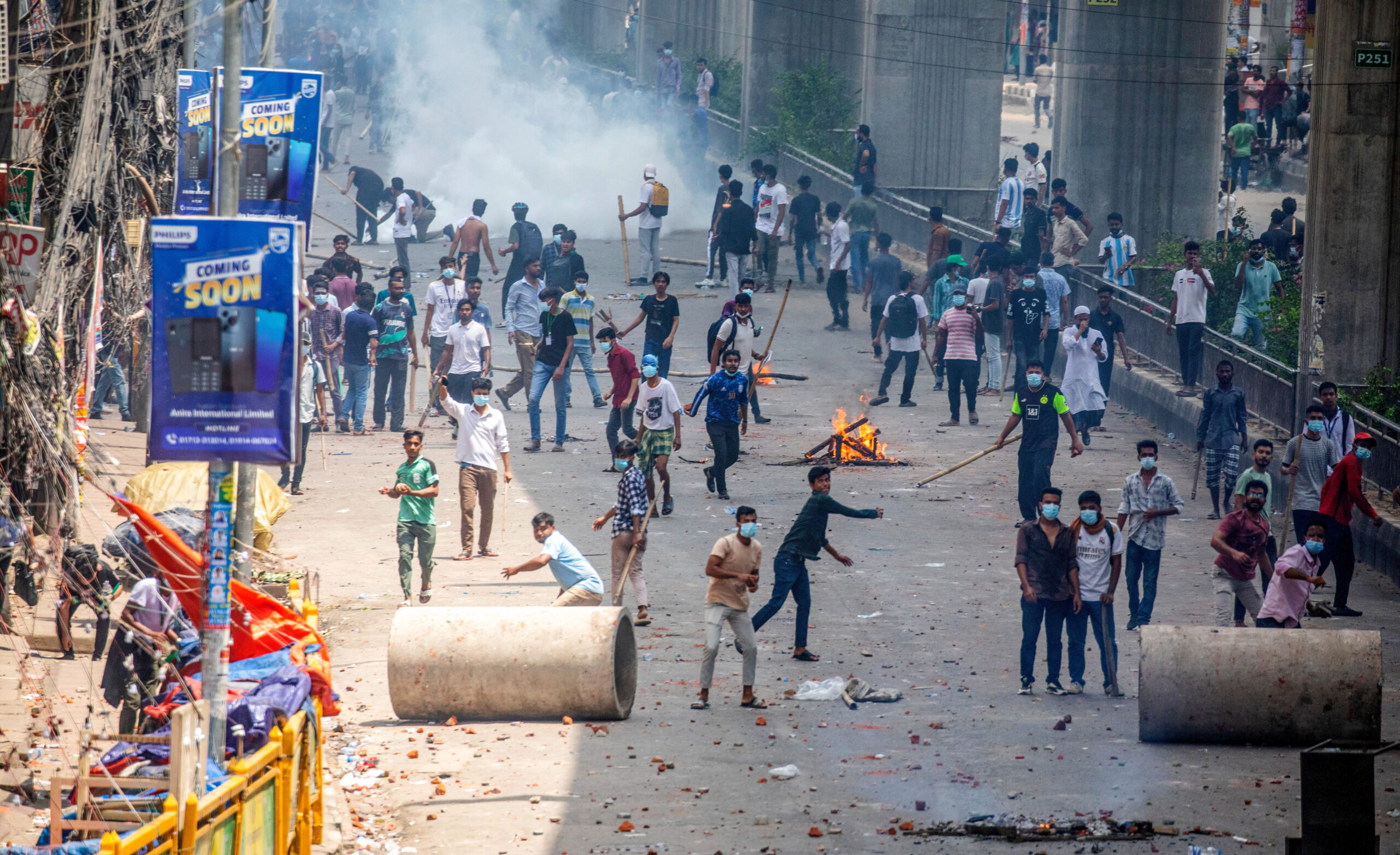 Bangladeş'te 'kamu kontenjanı' krizi! 105 kişi öldü, sokağa çıkma yasağı ilan edildi - 1. Resim