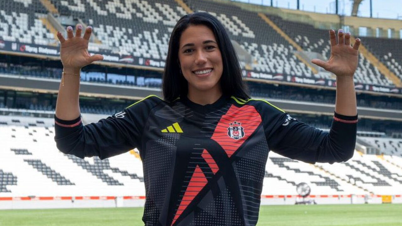 Beşiktaş, eski kalecisi Oscar Cordoba'nın kızı Vanessa Cordoba'yı transfer etti - 2. Resim