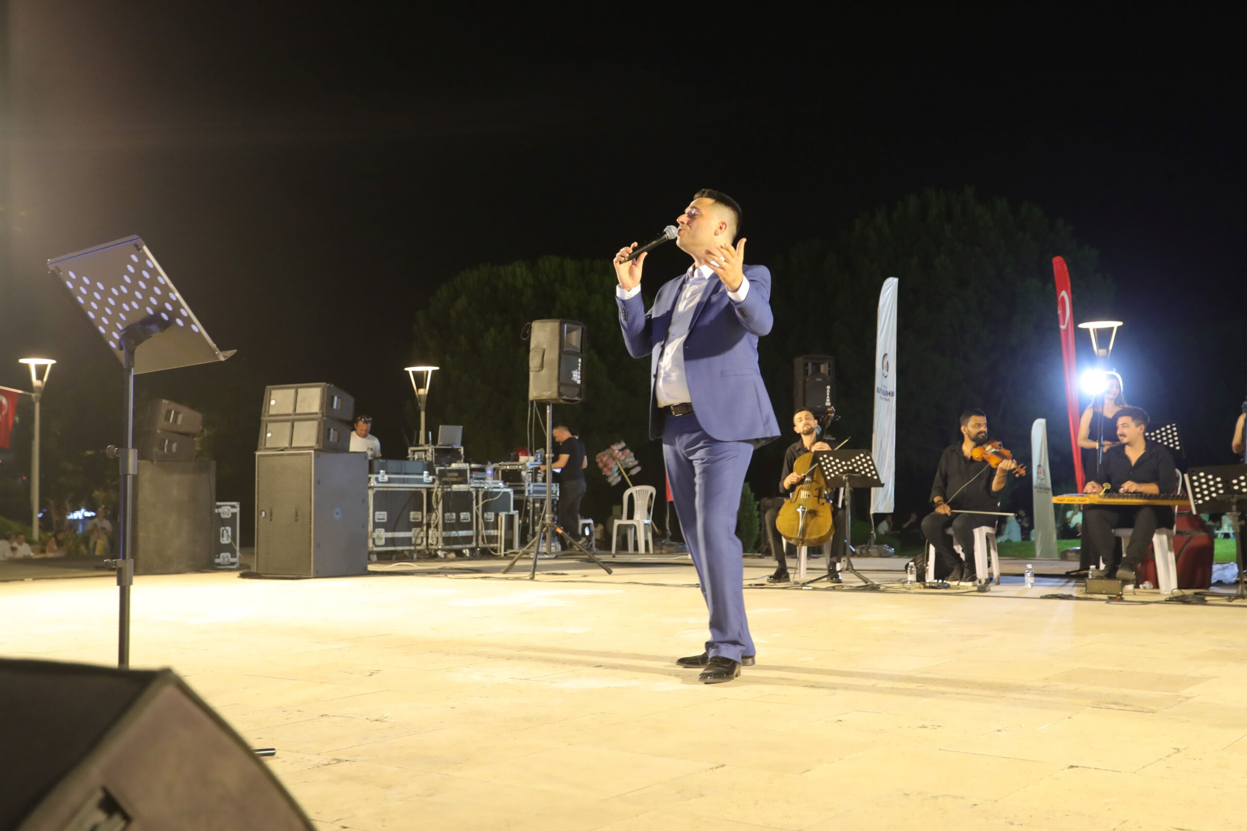 Denizli Büyükşehir Belediyesinin düzenlediği yaz konserleri 14 Eylül’e kadar sürecek - 1. Resim