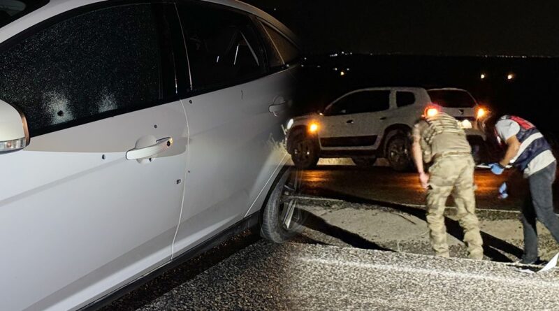 Diyarbakır’da seyir halindeki otomobile silahlı saldırı! 2 kişi öldü 3