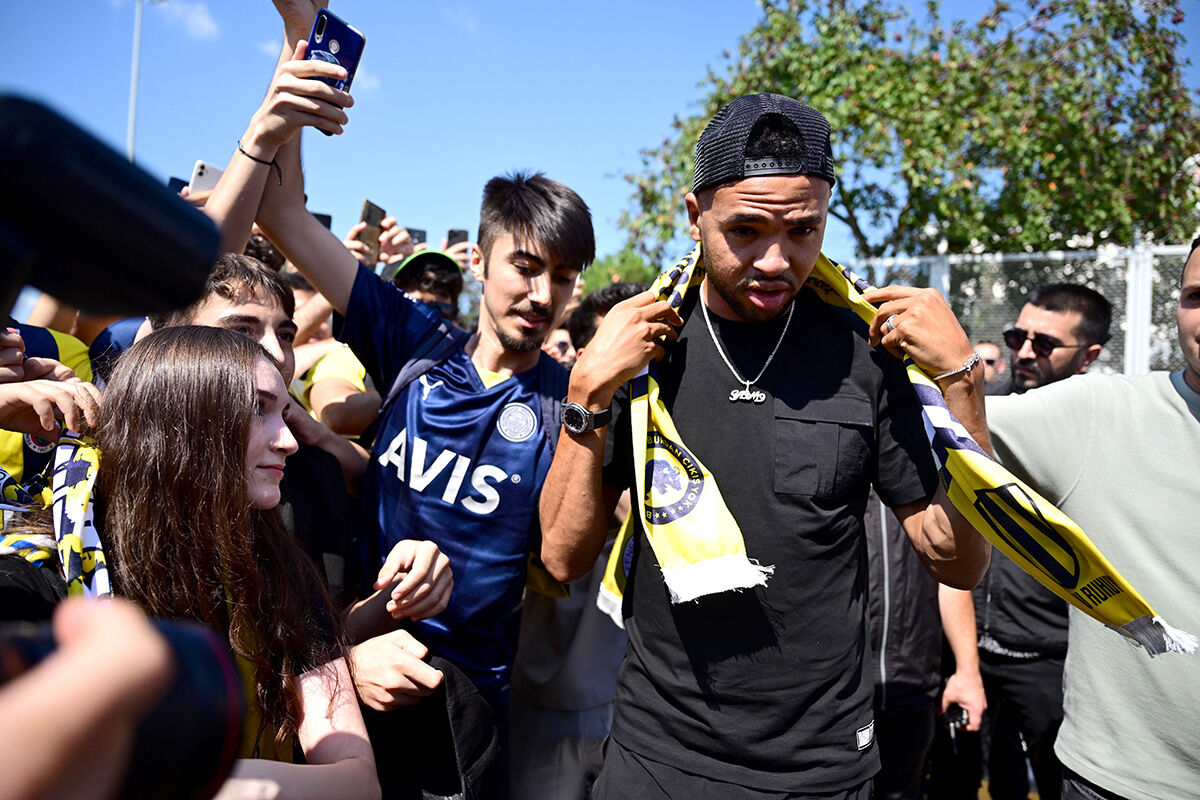 En-Nesyri rekor kırdı! Fenerbahçe tarihinin en pahalı oyuncusu oldu - 1. Resim