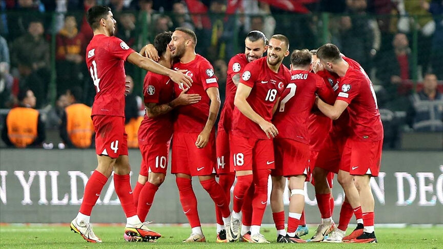 EURO 2024 bugünün maç takvimine göre İngiltere - Slovenya karşılaşması ile 2 maç daha oynanacak - 2. Resim