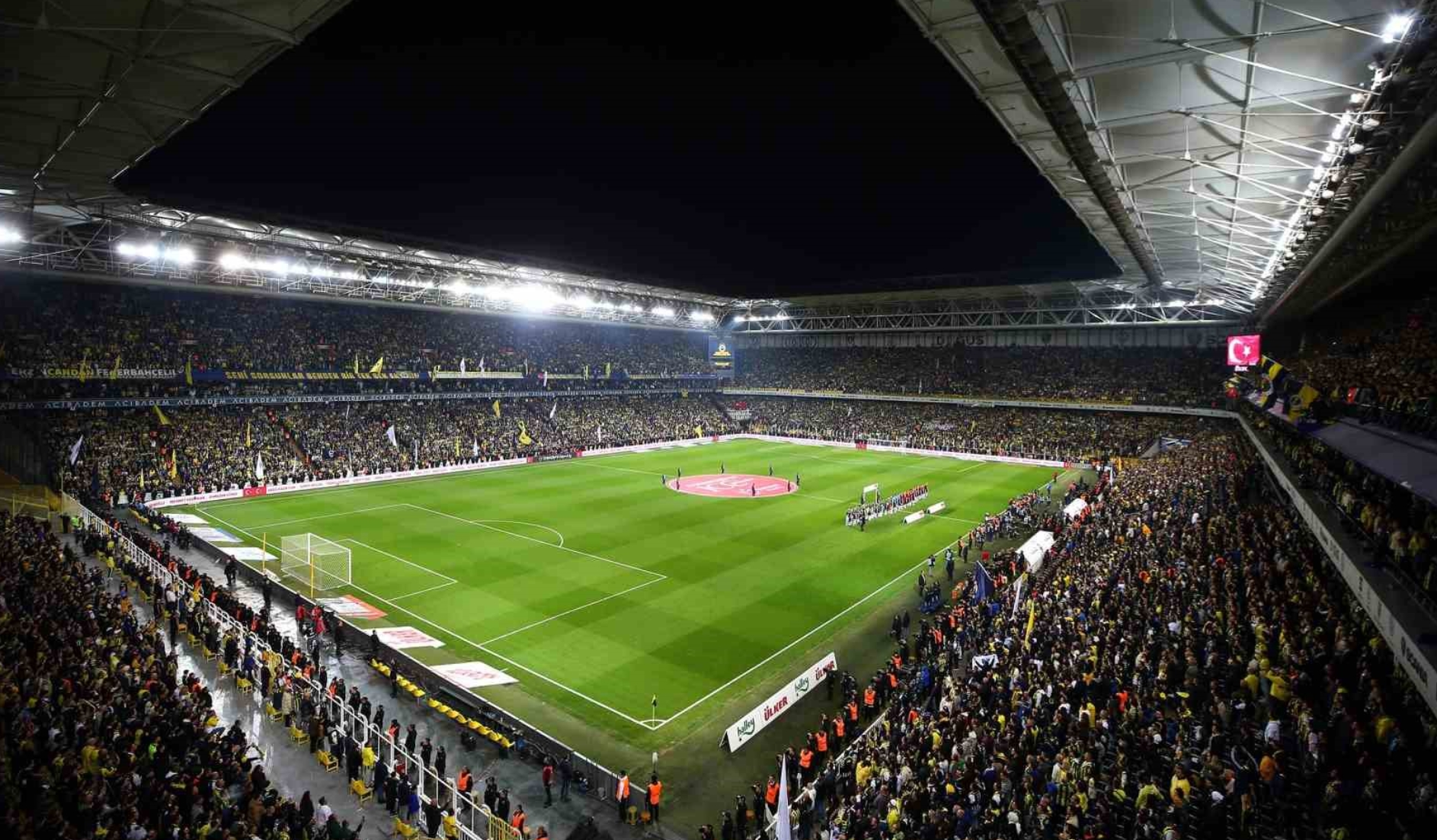 Fenerbahçe kombine bilet fiyatı öğrenci tribünü için 9 bin TL oldu! İşte 2024-25 kombine fiyatları