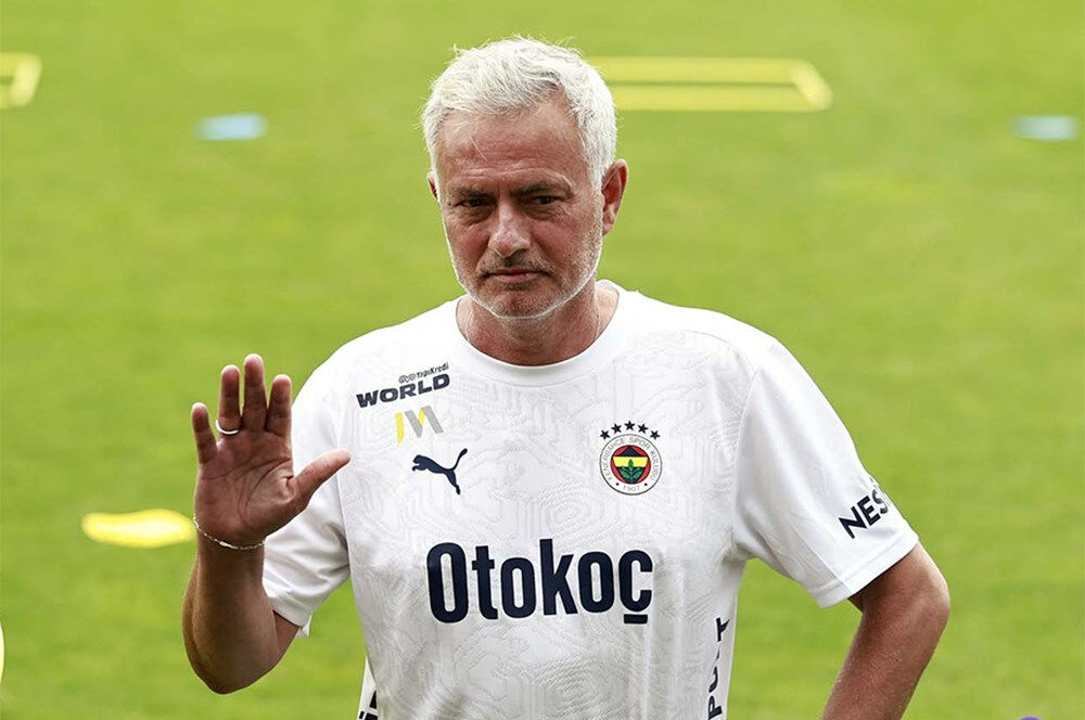 Fenerbahçe Lugano maçının kadrosunu UEFA'ya bildirdi! Jose Mourinho'dan sürpriz karar - 1. Resim