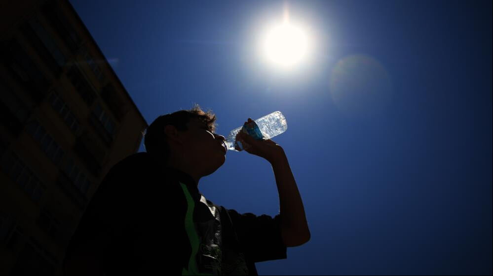 Hafta sonu sıcaklık 40°C'yi aşacak! Meteoroloji uzmanı İstanbulluları 'sakın' diyerek uyardı - 2. Resim