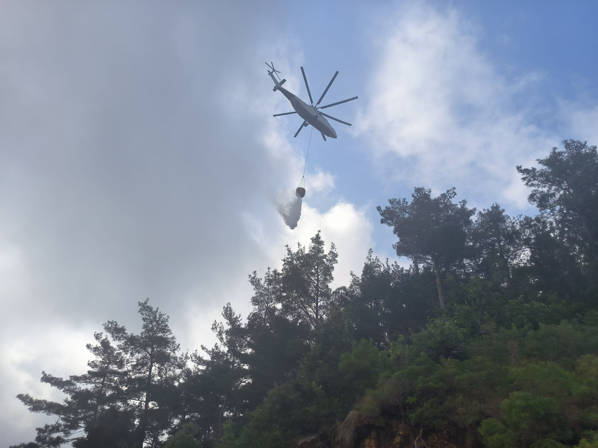 Hatay'ın Arsuz ilçesinde çıkan orman yangını kontrol altına alındı - 1. Resim