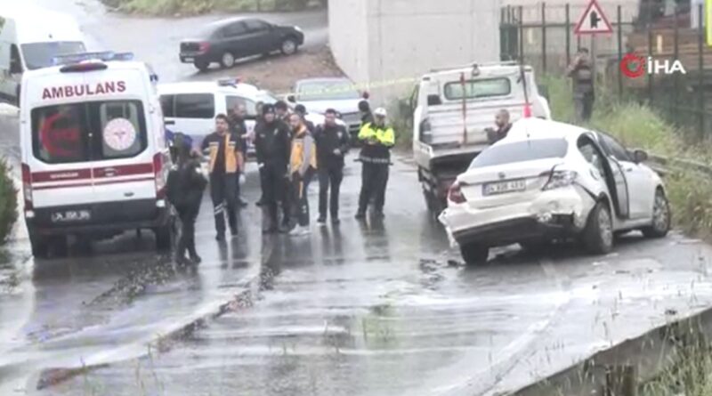 İstanbul'da yağmur kaza getirdi! Kamyon otomobille çarpıştı: 2 ölü, 4 yaralı 1