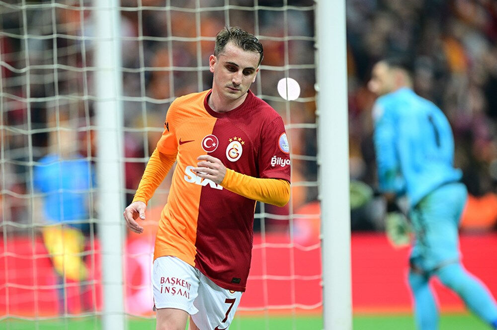 Okan Buruk Galatasaray'dan ayrılmak isteyen Kerem Aktürkoğlu ile görüştü - 1. Resim