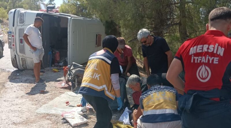 Tarım işçilerini taşıyan araç devrildi! Çok sayıda yaralı var 1