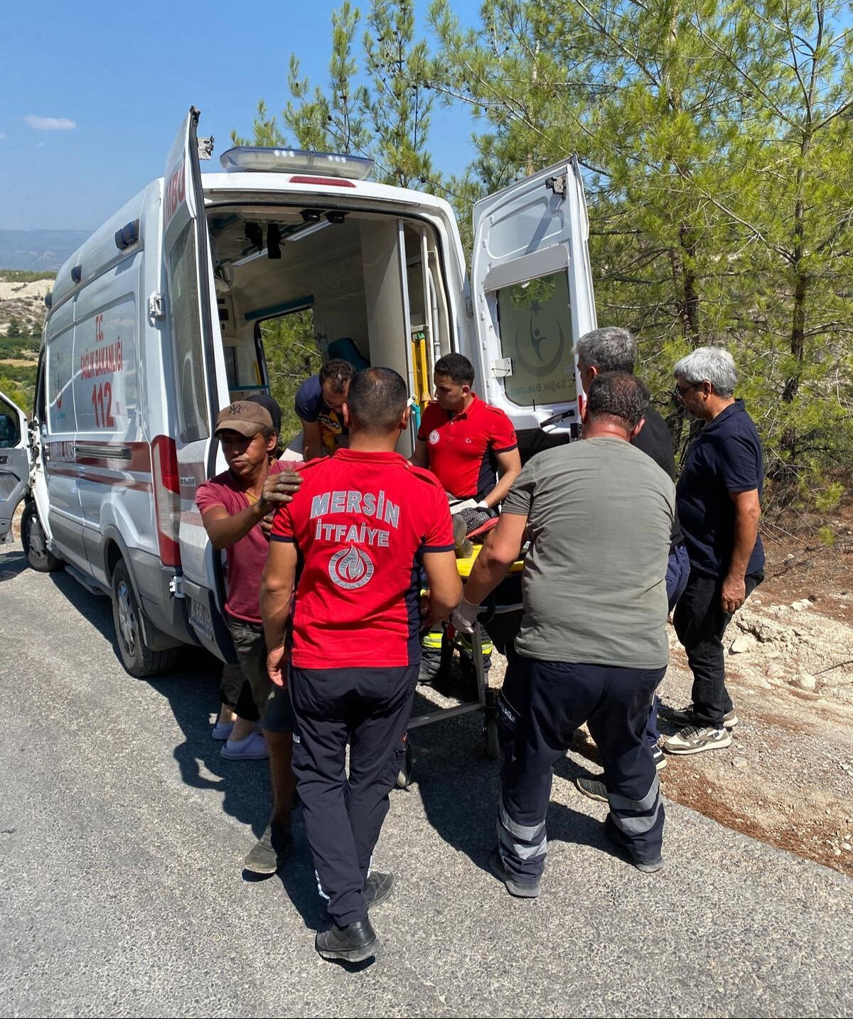 Tarım işçilerini taşıyan araç devrildi! Çok sayıda yaralı var - 2. Resim