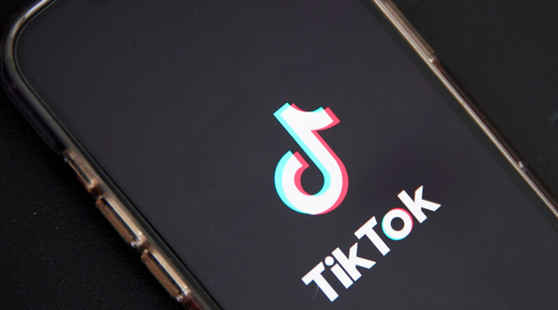 TikTok’a mırıldanarak şarkı bulma özelliği geliyor! Şu anda test aşamasında