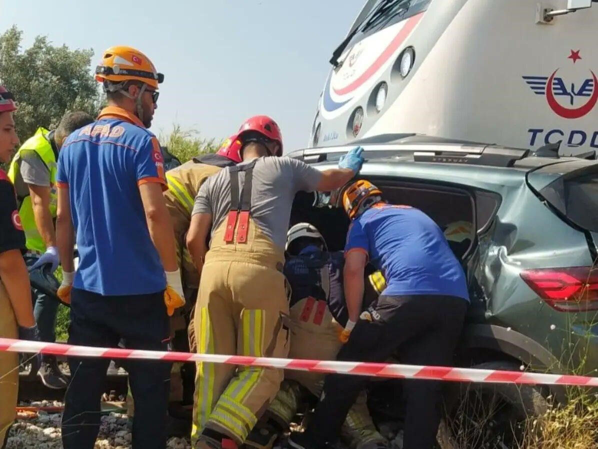 Yozgat ve İzmir'den peş peşe kötü haber! 6 kişi yollarda can verdi - 5. Resim