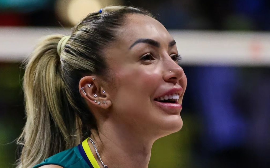 Brezilya voleybol takımı 6 numara oyuncusu Thaísa Menezes 37 yaşında performansıyla göz dolduruyor