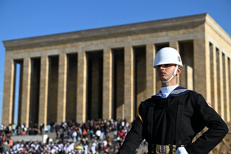 Anıtkabir nöbet değişimi ne zaman yapılır