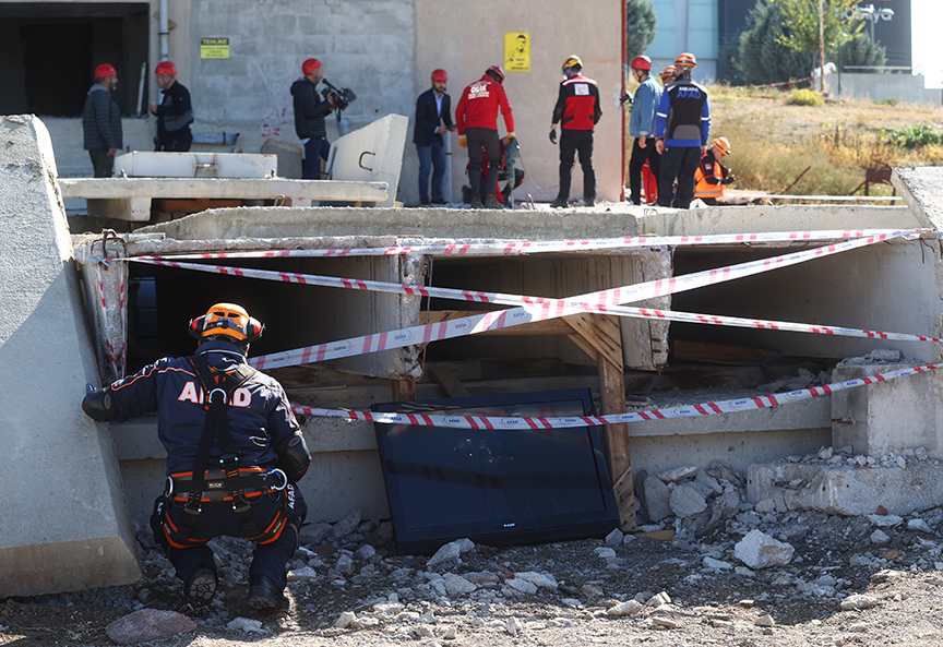 mersin deprem tatbikatı saati