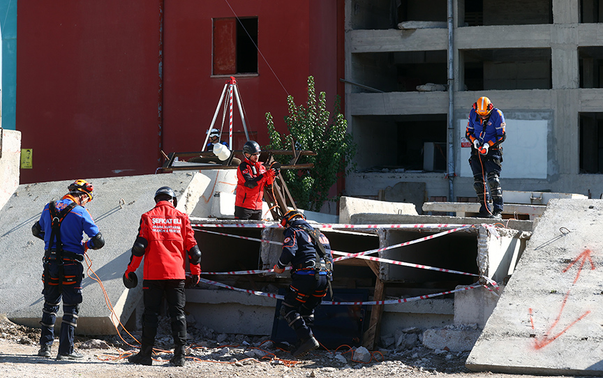 mersin deprem tatbikatı saat kaçta