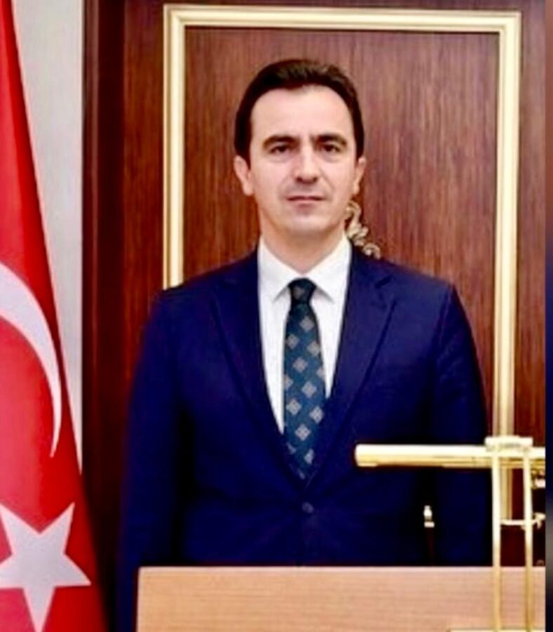 Ahmet Karakaya kimdir