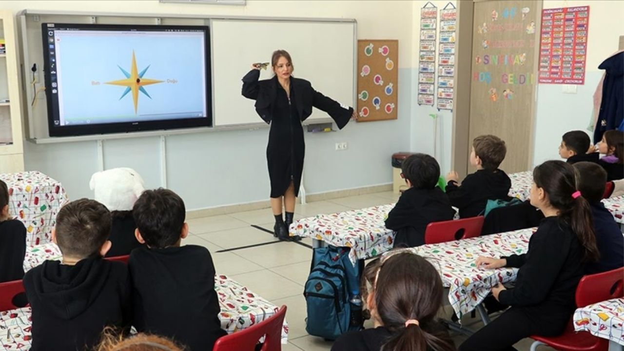 Okulun ilk günü sınıf defterine yazılacak örnekleri öğretmenlerden öğrendik