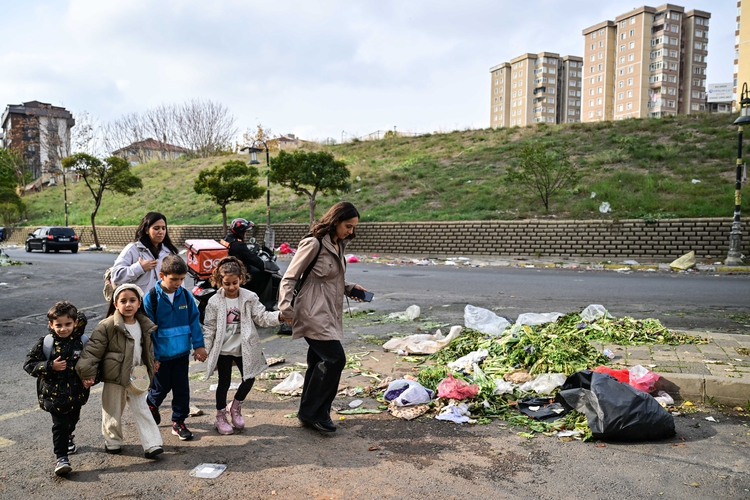 Maltepe'de çöpler toplanmadı