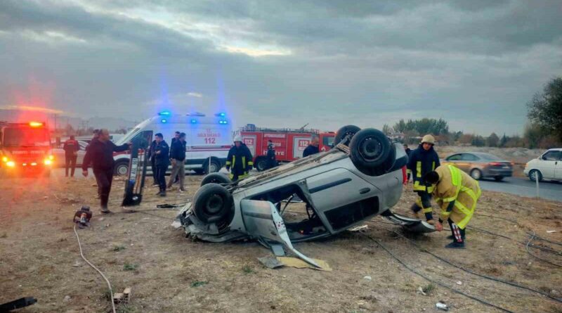 Afyonkarahisar'da cezaevi ziyaretinden dönen kadın kazada hayatını kaybetti 1