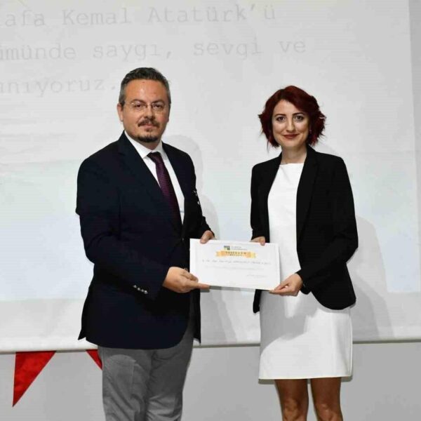 Alanya Üniversitesi’nde 10 Kasım Atatürk’ü anma töreni
-10