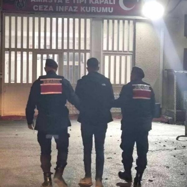 Amasya Suluova'da fore kazık çalmaya çalışan şüpheliler-1