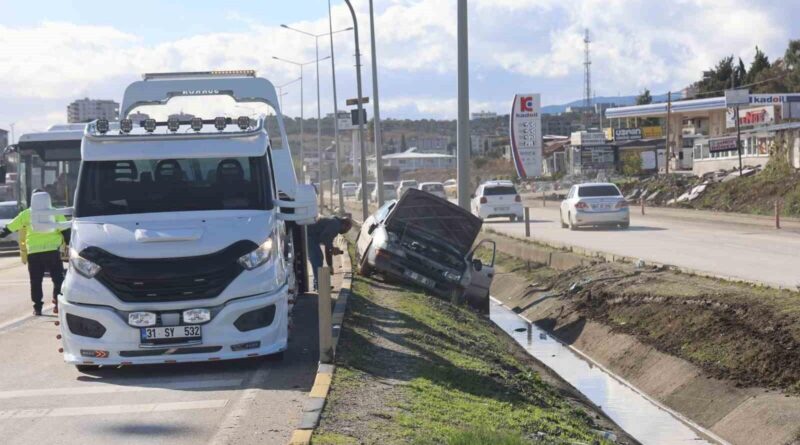 Antakya'da Refüje Çarpması: 5 Kişi Yaralandı 1