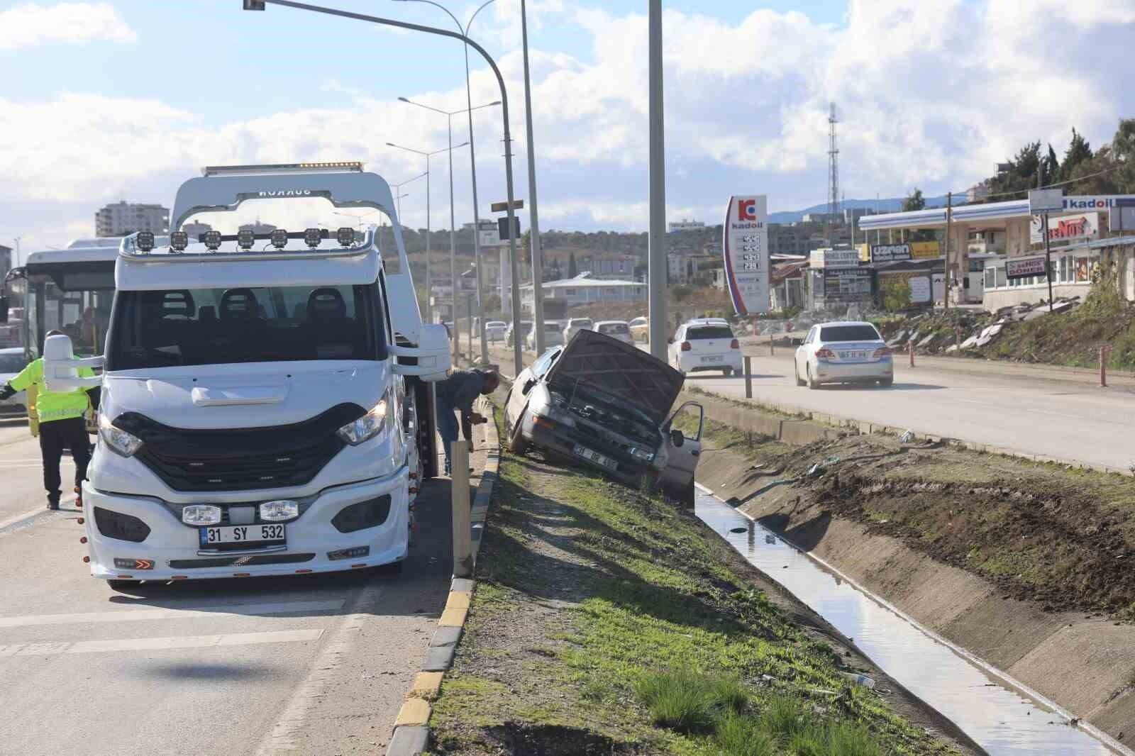 Antakya’da Refüje Çarpması: 5 Kişi Yaralandı