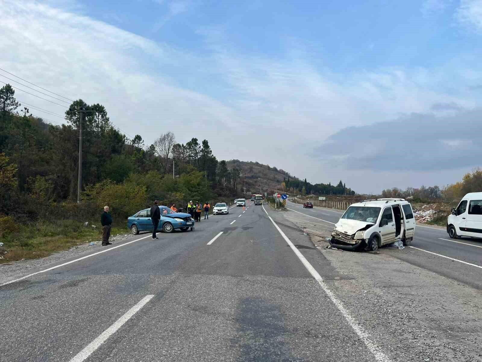 Bartın’da U Dönüşü Kazasında 6 Kişi Yaralandı