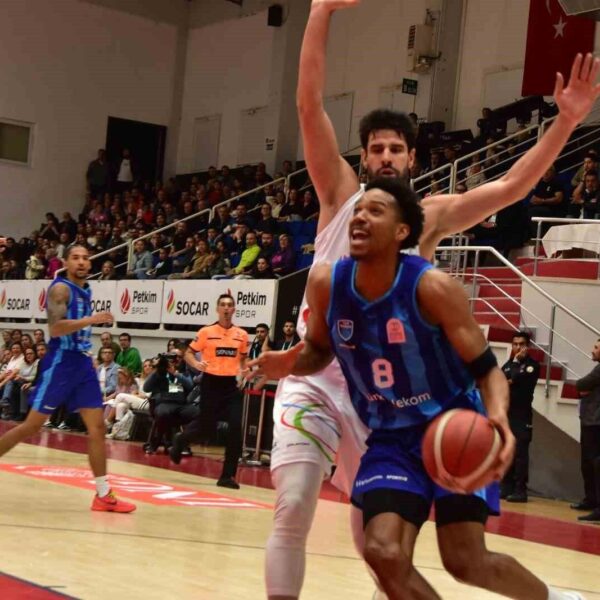 Basketbol Süper Ligi: Aliağa Petkimspor: 68 - Türk Telekom: 75
-10