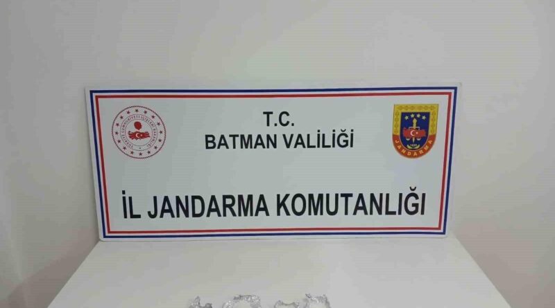 Batman'da 27 Yıl Hapis Cezasıyla Aranan B.Ü. Jandarma Ekipleri Tarafından Yakalandı 1