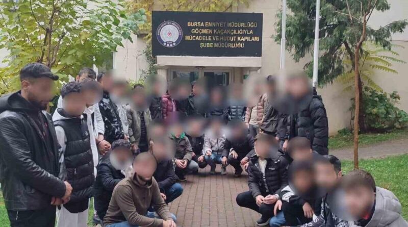 Bursa'da Göçmen Kaçakçılığı Operasyonu: 34 Kaçak Göçmen ve 1 Şüpheli Tutuklandı 1