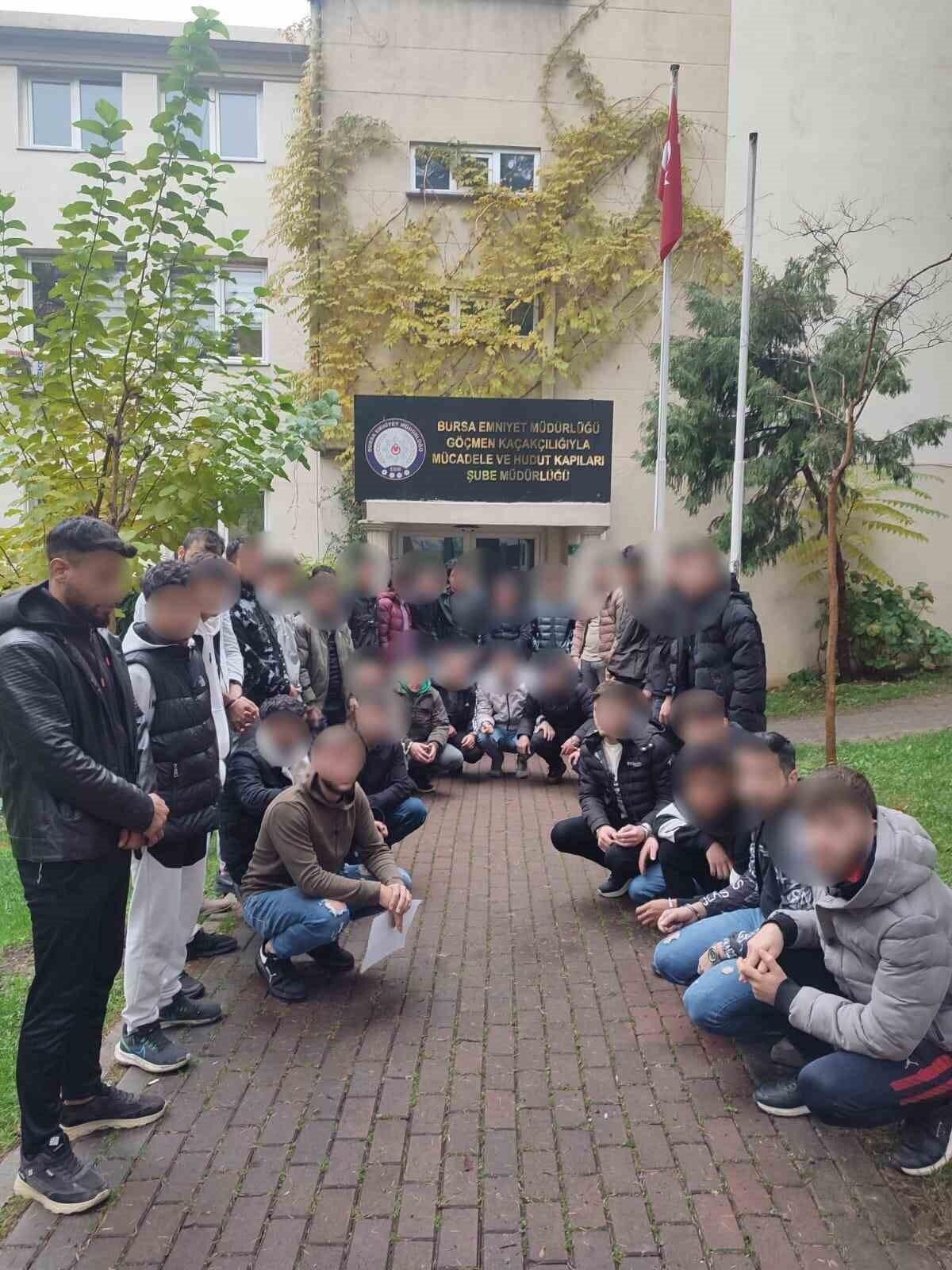 Bursa’da Göçmen Kaçakçılığı Operasyonu: 34 Kaçak Göçmen ve 1 Şüpheli Tutuklandı