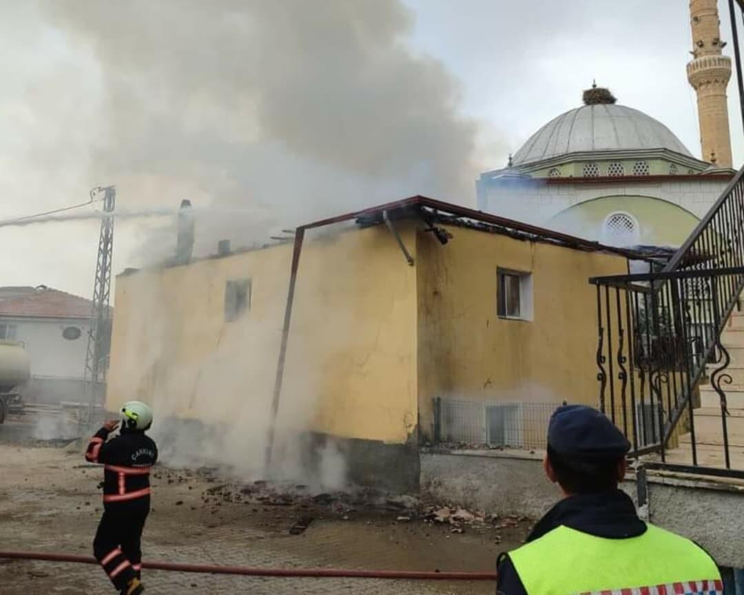 Çankırı Tüney Köyünde Yangında Bir Ev Kullanılamaz Hale Geldi