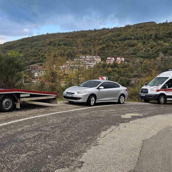 Cide ilçesinde meydana gelen uçurum kazası-1